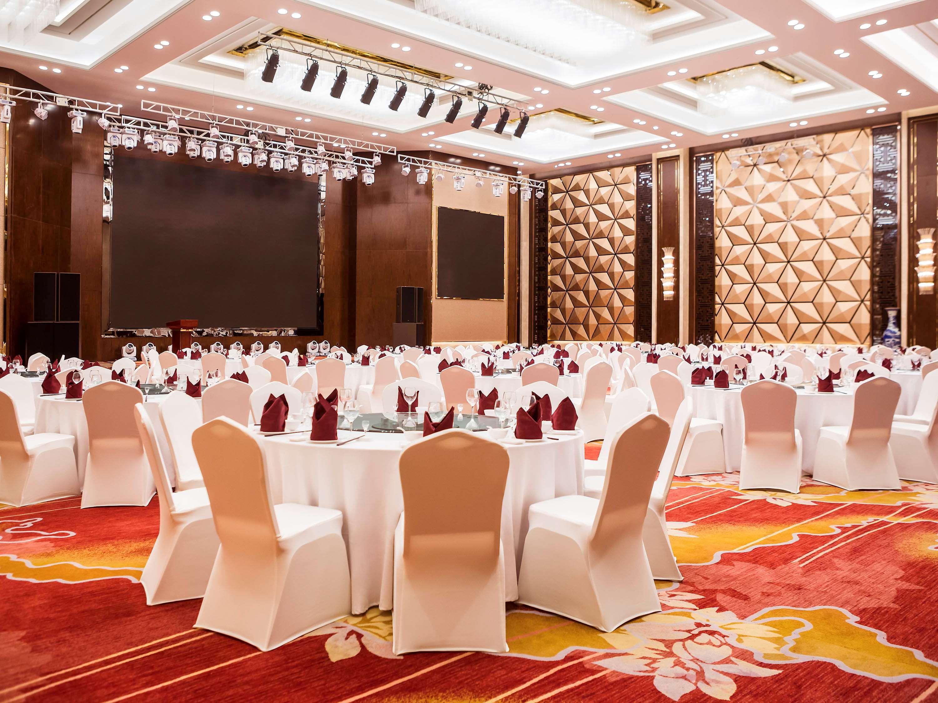 Novotel Daqing Haofang Exteriér fotografie