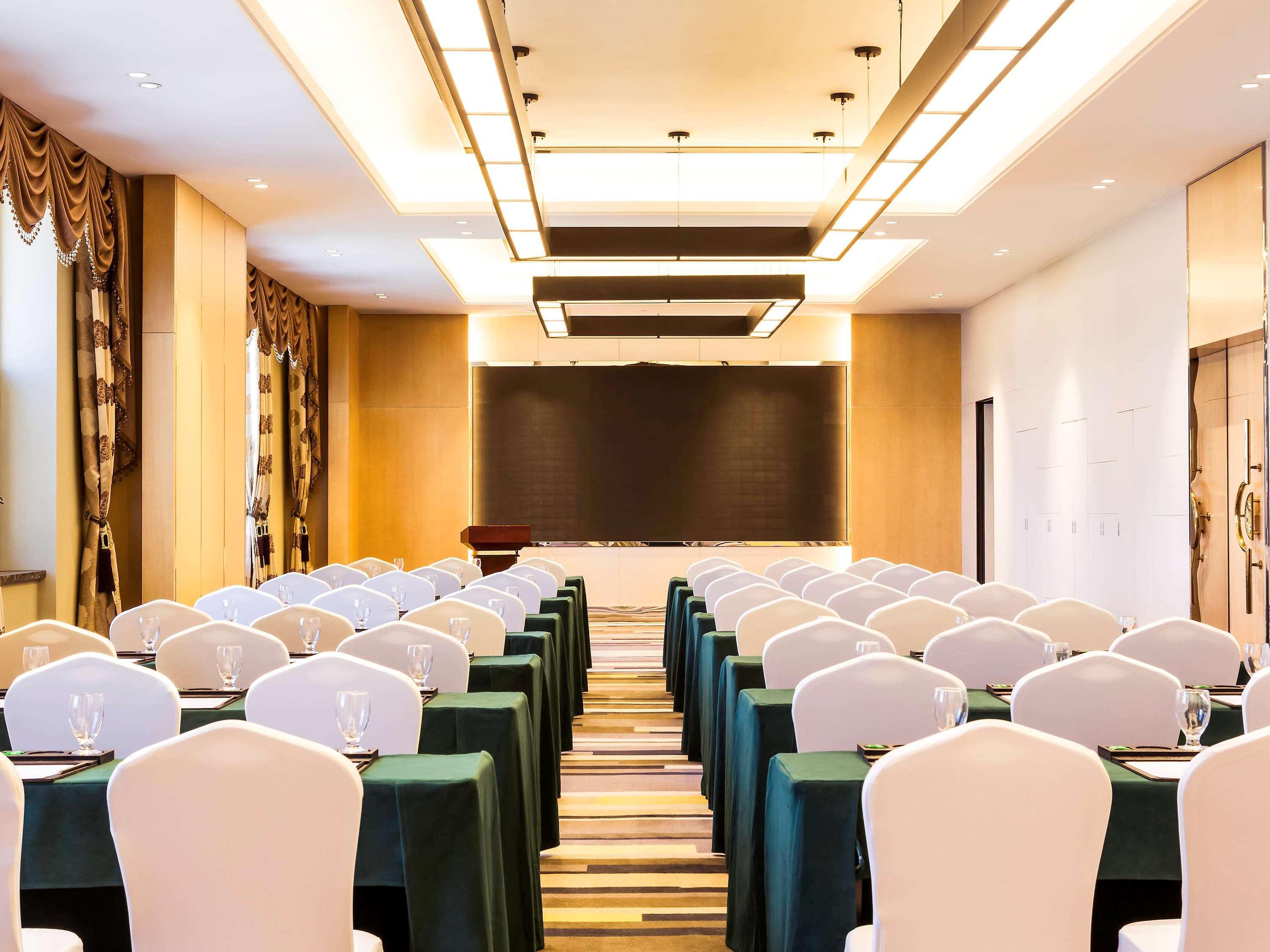 Novotel Daqing Haofang Exteriér fotografie